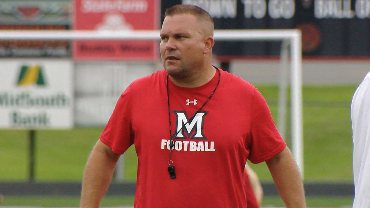 Head coach Jess Curtis